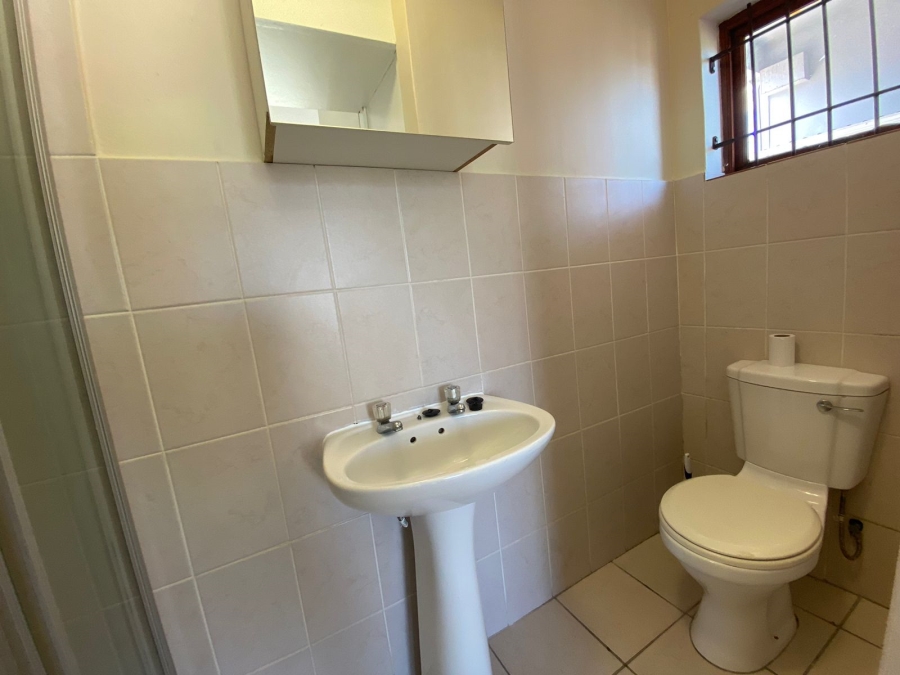 To Let 2 Bedroom Property for Rent in Parklands Western Cape